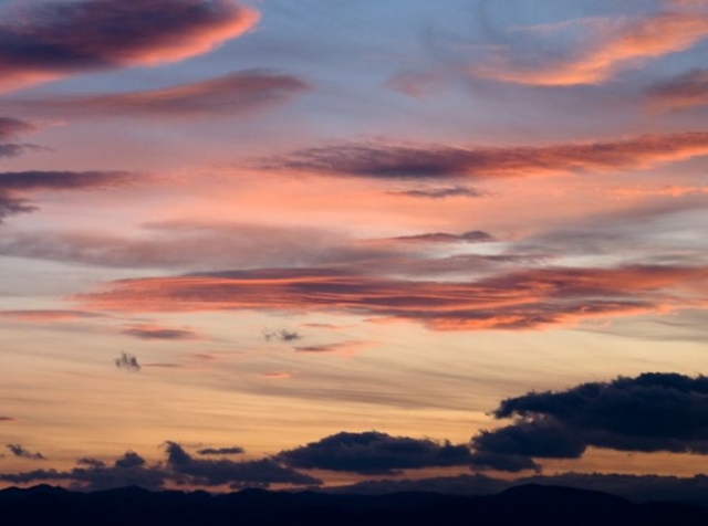 Planeando al atardecer